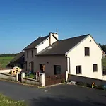 Grand Peyrau Aubrac Loup Gévaudan Lozère A75 Peyre-en-Aubrac