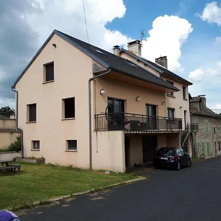 Grand Peyrau Aubrac Loup Gevaudan Lozere A75 Feriehus *