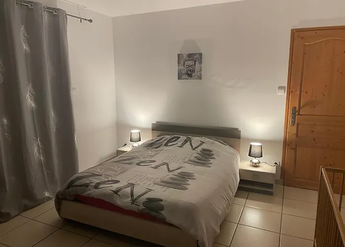 Feriehus Grand Peyrau Aubrac Loup Gevaudan Lozere A75 *